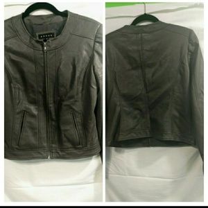 Revue grey leather jacket feel size small